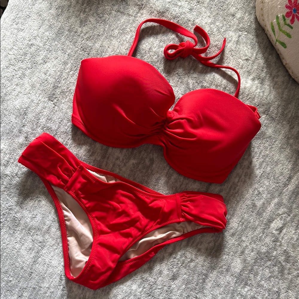 Victoria’s Secret Bikini Set